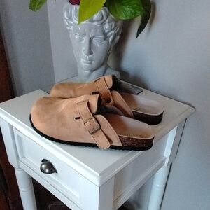 Footbed  Slip In Clogs. Suede And Cork Women Size 7 EU 38